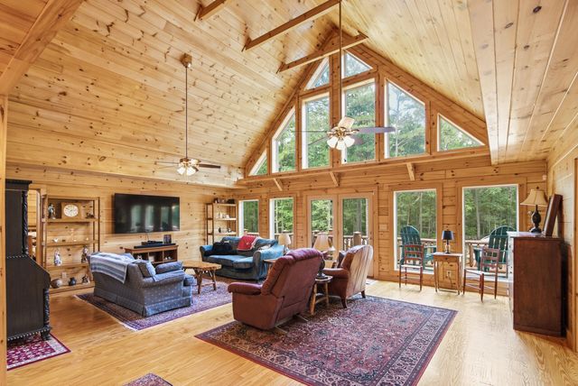 184 Hidden Cove Lane, Ridgeville, SC 29472