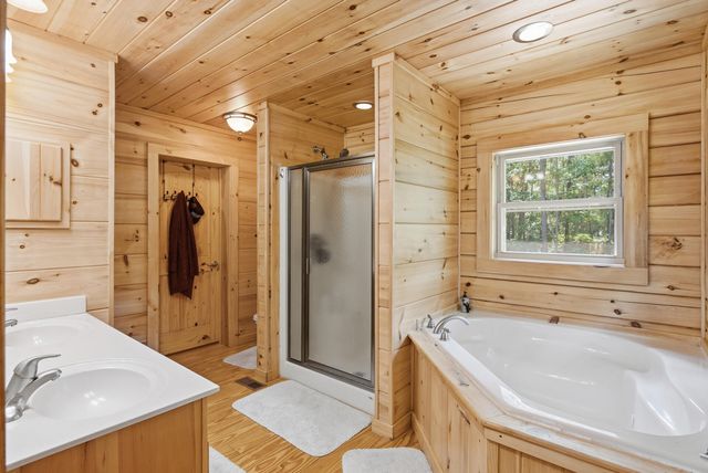 184 Hidden Cove Lane, Ridgeville, SC 29472