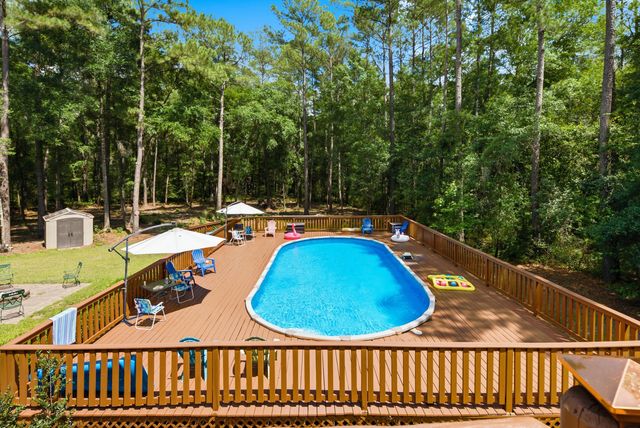 184 Hidden Cove Lane, Ridgeville, SC 29472