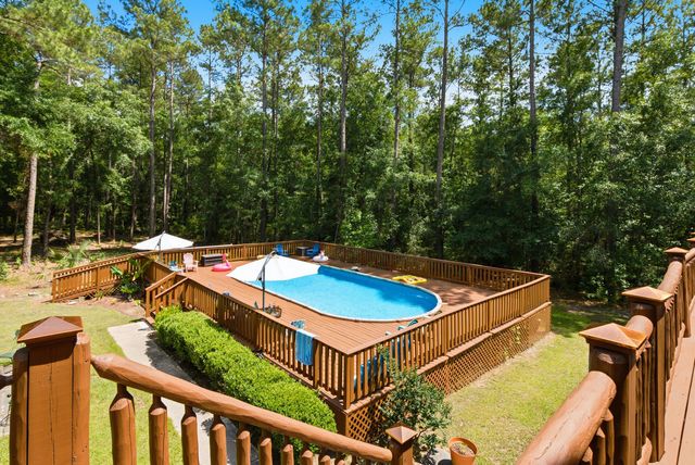 184 Hidden Cove Lane, Ridgeville, SC 29472