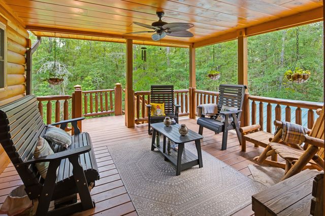 184 Hidden Cove Lane, Ridgeville, SC 29472