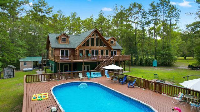184 Hidden Cove Lane, Ridgeville, SC 29472