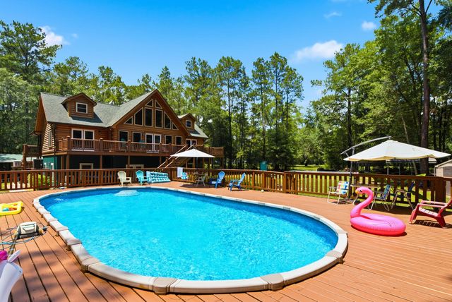 184 Hidden Cove Lane, Ridgeville, SC 29472