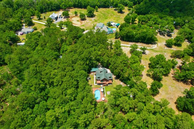 184 Hidden Cove Lane, Ridgeville, SC 29472