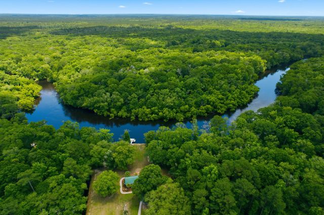 184 Hidden Cove Lane, Ridgeville, SC 29472