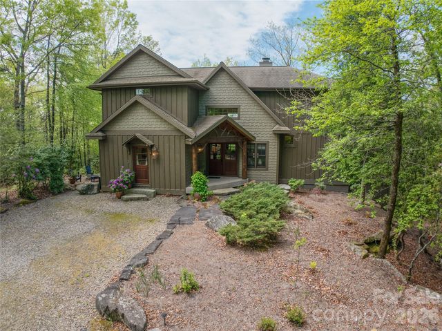536 Hawk Mountain Road, Lake Toxaway, NC 28747