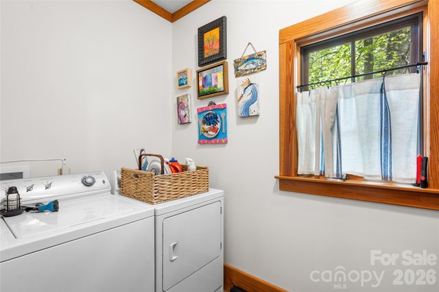 536 Hawk Mountain Road, Lake Toxaway, NC 28747