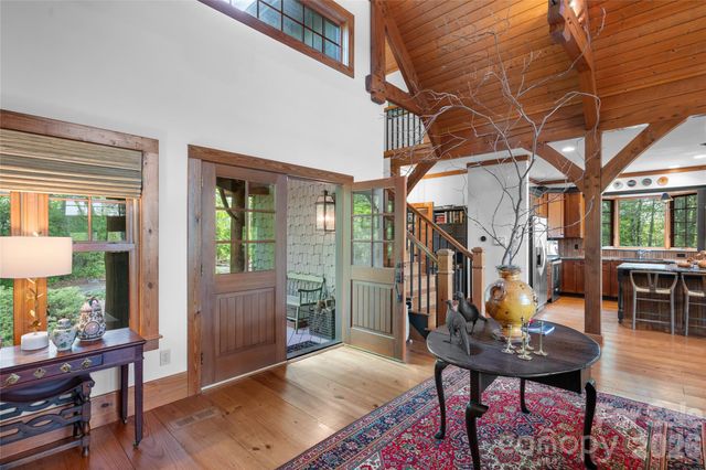 536 Hawk Mountain Road, Lake Toxaway, NC 28747