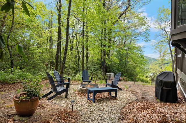 536 Hawk Mountain Road, Lake Toxaway, NC 28747