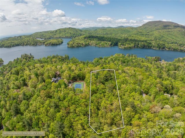 536 Hawk Mountain Road, Lake Toxaway, NC 28747