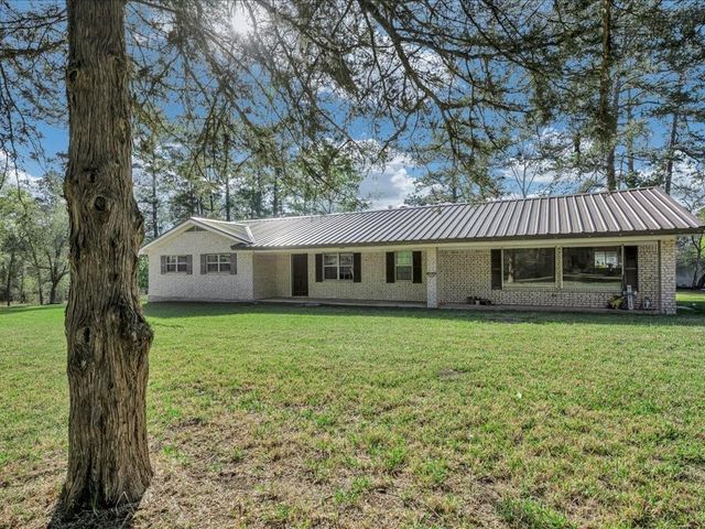 19506 State Highway 7 E, Kennard, TX 75847