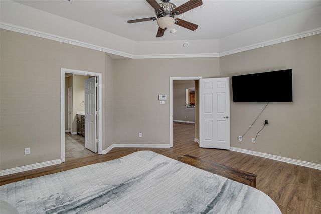 328 Tioga Street, Burleson, TX 76028