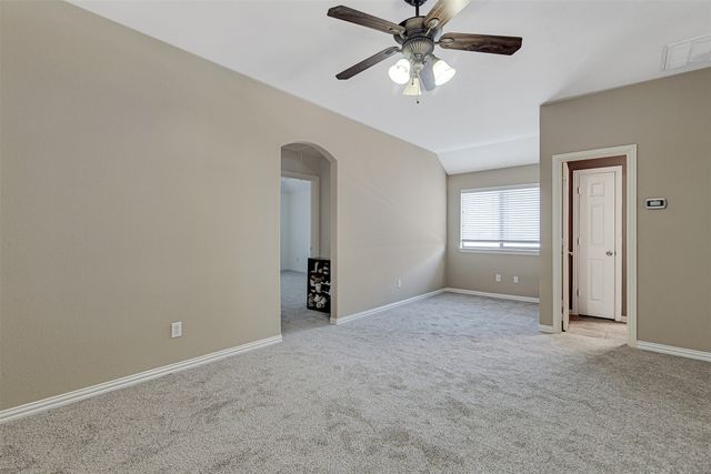 328 Tioga Street, Burleson, TX 76028