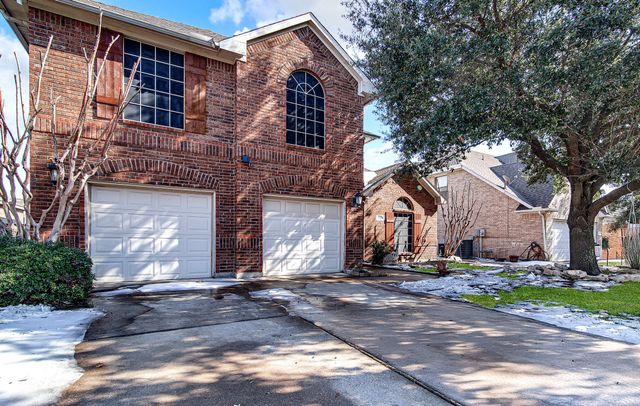 328 Tioga Street, Burleson, TX 76028