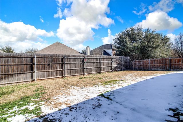 328 Tioga Street, Burleson, TX 76028