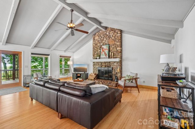 1209 Mckinney Gap Drive, Mars Hill, NC 28754
