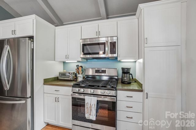 1209 Mckinney Gap Drive, Mars Hill, NC 28754