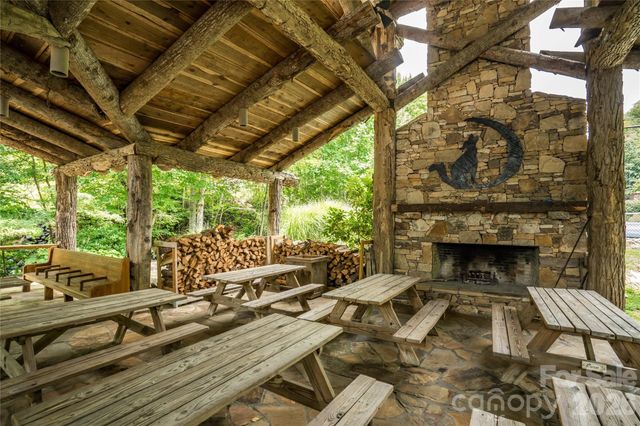 1209 Mckinney Gap Drive, Mars Hill, NC 28754