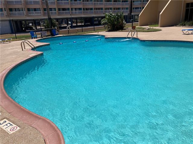 4000 Surfside Blvd 502, Corpus Christi, TX 78402