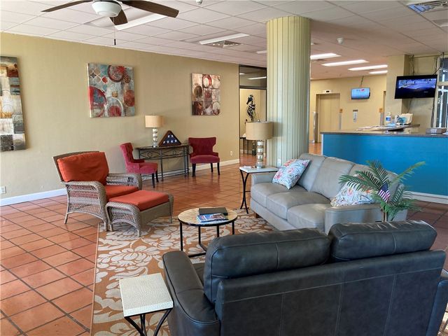4000 Surfside Blvd 502, Corpus Christi, TX 78402