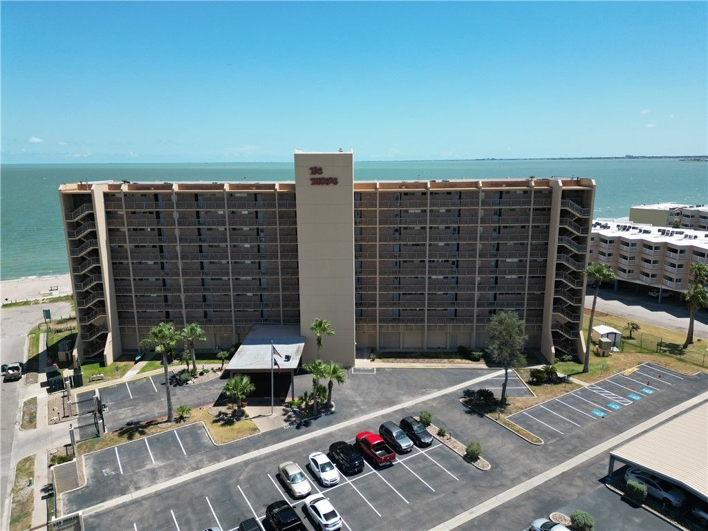 4000 Surfside Blvd 502, Corpus Christi, TX 78402