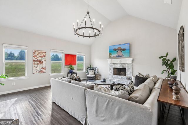 50 Chapman Farm Road, Senoia, GA 30276