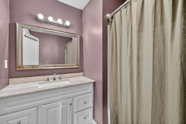 7 Pinard Street, Goffstown, NH 03045