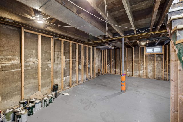 7 Pinard Street, Goffstown, NH 03045