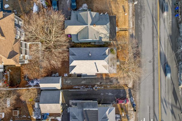 7 Pinard Street, Goffstown, NH 03045