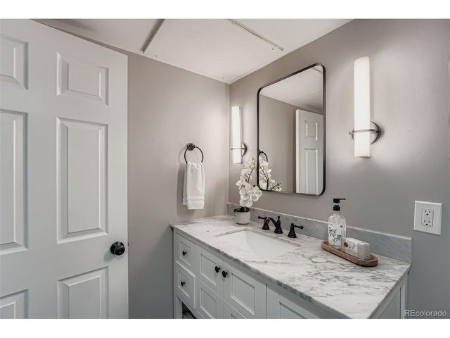 1330 York St, Denver, CO 80206