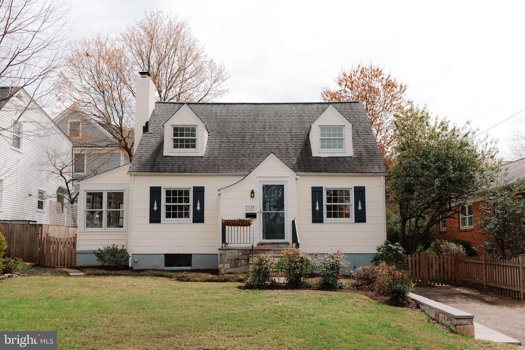 5104 26TH ST N, Arlington, VA 22207