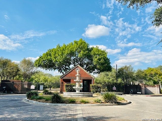 7930 Roanoke Run Apt 606, San Antonio, TX 78240