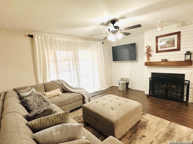 7930 Roanoke Run Apt 606, San Antonio, TX 78240