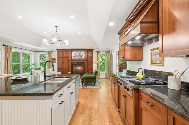 3470 Hamilton Avenue, Wayzata, MN 55391