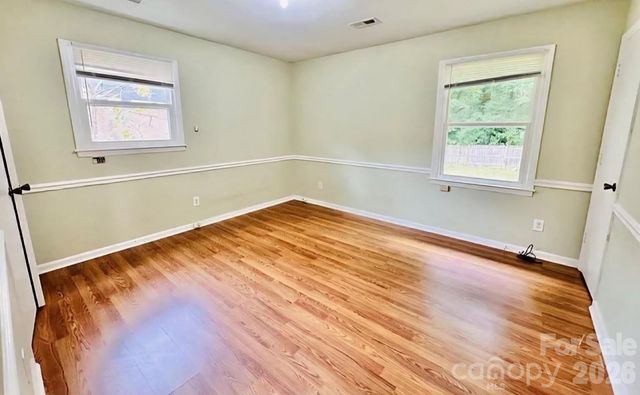 4824 Farm Pond Lane, Charlotte, NC 28212