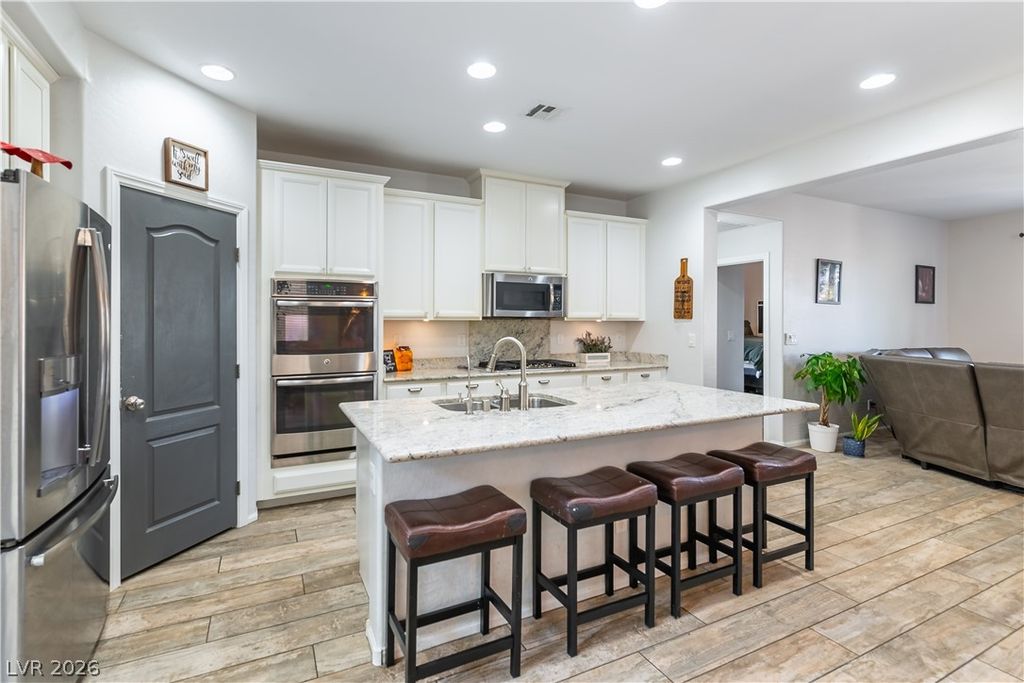 7556 Abby View Street, Las Vegas, NV 89166 — photo 3