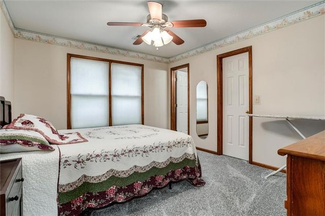 5501 Mullen Road, Shawnee, KS 66216