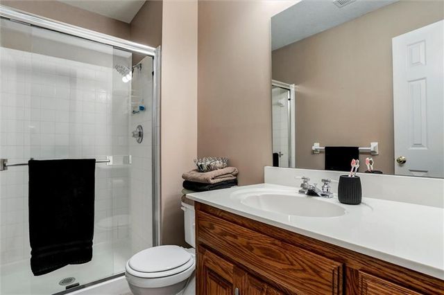 5501 Mullen Road, Shawnee, KS 66216