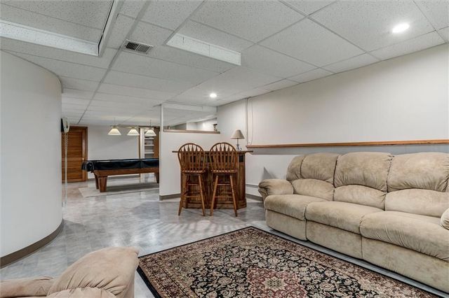 5501 Mullen Road, Shawnee, KS 66216