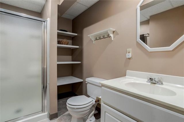 5501 Mullen Road, Shawnee, KS 66216