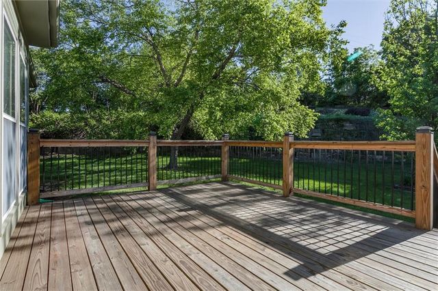 5501 Mullen Road, Shawnee, KS 66216