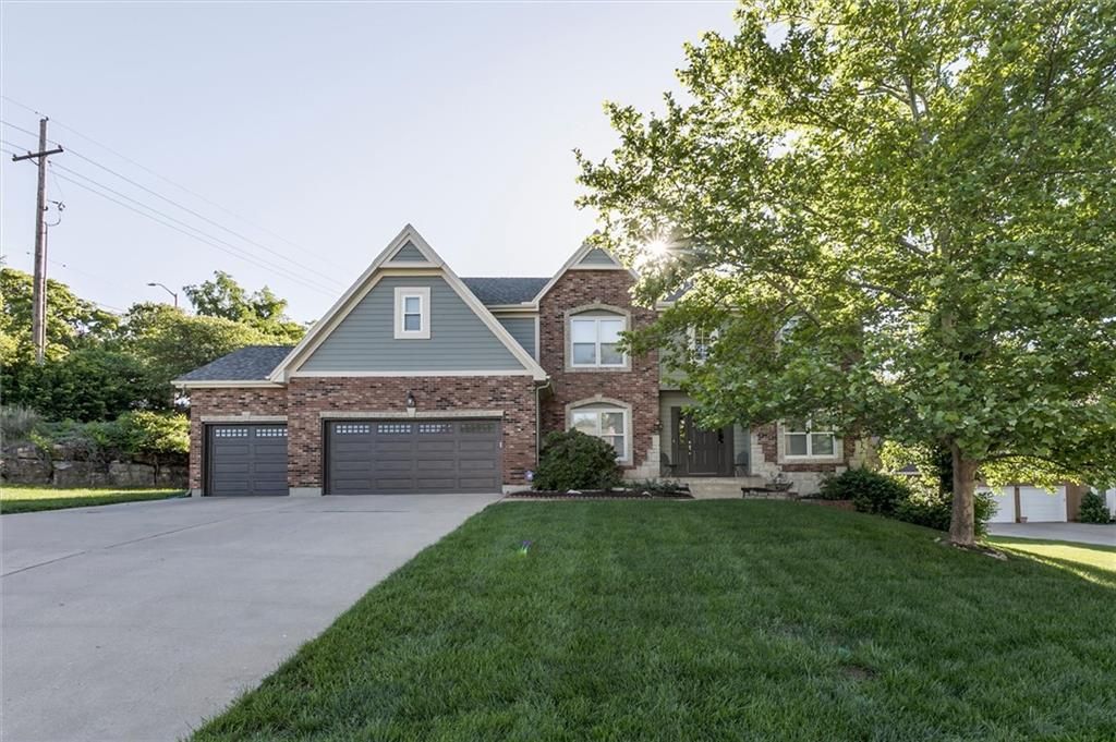 5501 Mullen Road, Shawnee, KS 66216