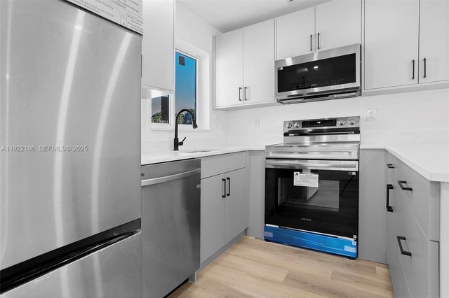 6117 NW 27th St 1, Margate, FL 33063