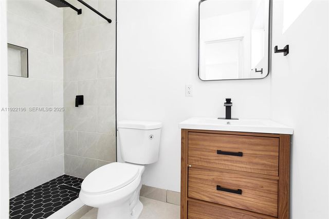 6117 NW 27th St 1, Margate, FL 33063