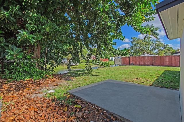 6117 NW 27th St 1, Margate, FL 33063