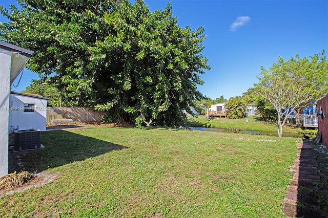 6117 NW 27th St 1, Margate, FL 33063