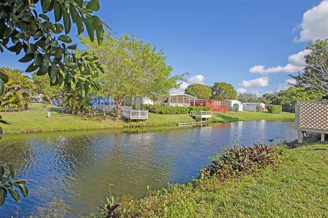 6117 NW 27th St 1, Margate, FL 33063