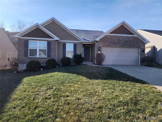 2338 Windsor Castle Drive, Imperial, MO 63052