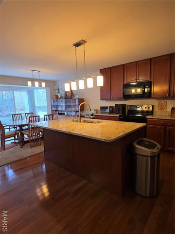 2338 Windsor Castle Drive, Imperial, MO 63052