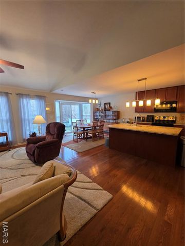 2338 Windsor Castle Drive, Imperial, MO 63052